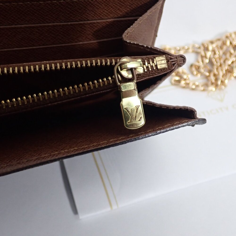 Louis Vuitton Sarah Monogram Wallet w/ LV Duster Bag - Picture 6 of 12